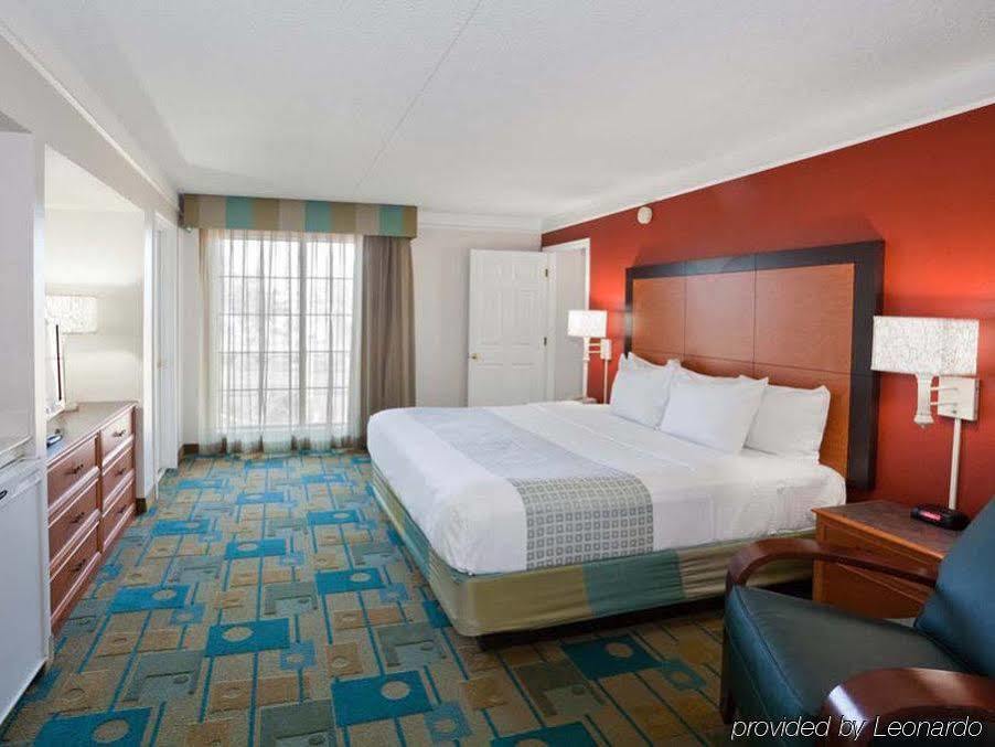 La Quinta Inn By Wyndham Phoenix Sky Harbor Airport Tempe Exterior foto